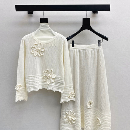 VALENTINO 26S SWEATER AND SKIRT SET STYLE 77