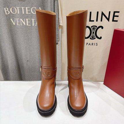 VALENTINO 26S KNEE HIGH BOOTS IN CAMEL BROWN CALFSKIN WITH LOGO STRAP