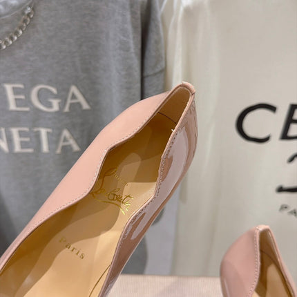CHRISTIAN LOUBOUTIN 26S SCALLOPED EDGE HEELS 105 MM IN BEIGE GLOSSY CALFSKIN