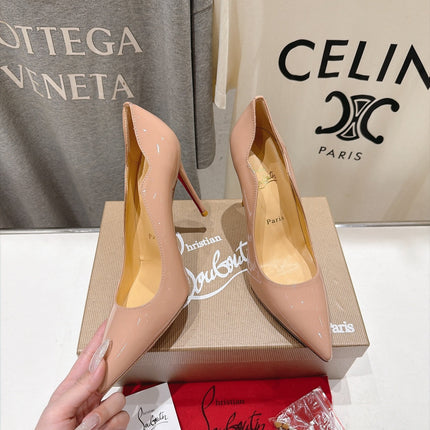 CHRISTIAN LOUBOUTIN 26S SCALLOPED EDGE HEELS 105 MM IN BEIGE GLOSSY CALFSKIN