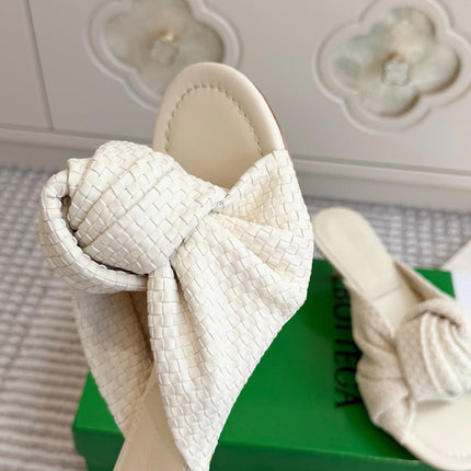 BOTTEGA VENETA 26S BOW KNOT HEEL SANDALS 55 MM IN CREAM WHITE LAMBSKIN