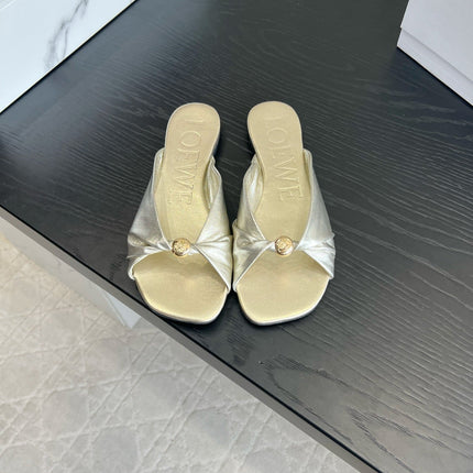 LOEWE 26S SANDALS IN SILVER LAMBSKIN
