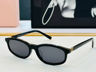 Black/black