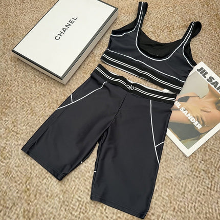 ALO 26S SPORTS BRA AND BIKER SHORTS SET 398