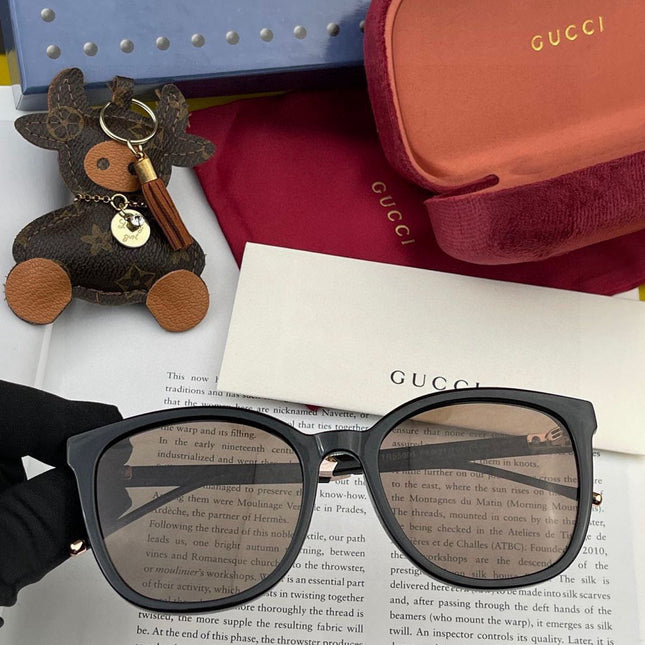 BUTTERFLY FRAME SUNGLASSES G15500 IN ACETATE