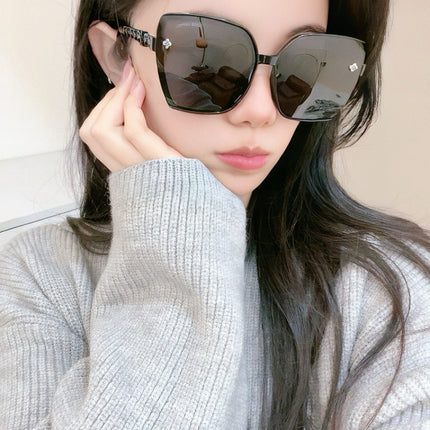 SQUARE SUNGLASSES L3992 IN ACETATE EMBOSSED LOGO