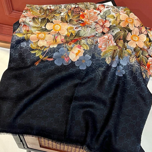 GUCCI 25S SCARF 200 IN CASHMERE 733883
