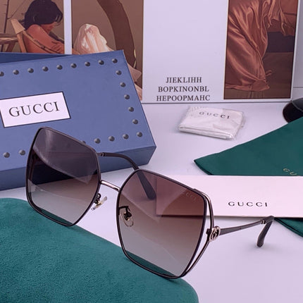 GUCCI 26S SQUARE FRAME IN METAL 426567