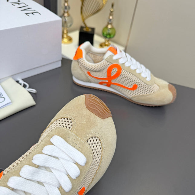 LOEWE 26S RUNNER 2.0 SNEAKERS IN BEIGE SUEDE AND MESH FABRIC