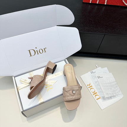 DIOR 26S BLOCK HEEL SLIDE SANDALS IN TAUPE BROWN QUILTED CALFSKIN WITH BOW