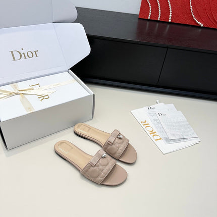 DIOR 26S SLIDE SANDALS IN TAUPE BROWN QUILTED CALFSKIN WITH BOW