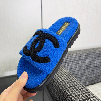 CHANEL 26S SLIDE SANDALS IN BLACK AND BLUE SHEARLING OPEN TOE