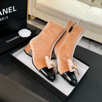 SHORT BOOTS IN PEACH PINK VELVET AND BLACK LAMBSKIN