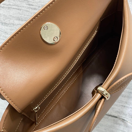 DIOR 26S CIGALE BAG 28 IN CARAMEL BROWN SMOOTH CALFSKIN GOLD HARDWARE