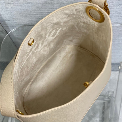 DIOR 26S MEDAILLON BUCKET BAG 26 IN LIGHT BROWN GRAINED CALFSKIN GOLD HARDWARE