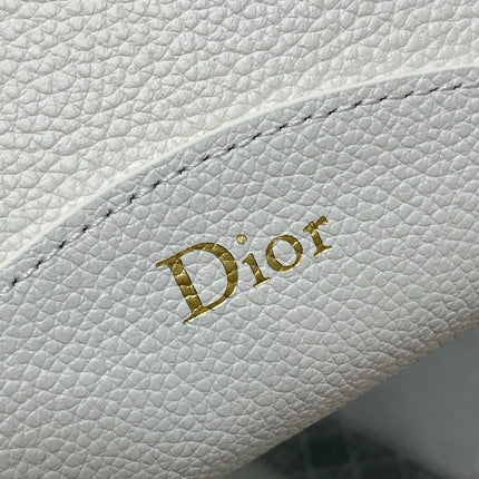 DIOR 26S MEDAILLON BUCKET BAG 19 IN IVORY WHITE GRAINED CALFSKIN GOLD HARDWARE