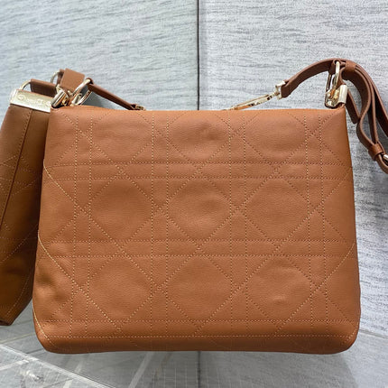 DIOR 26S MEDIUM DIORLY BAG 31 IN CAMEL BROWN GRAINED CALFSKIN GOLD HARDWARE
