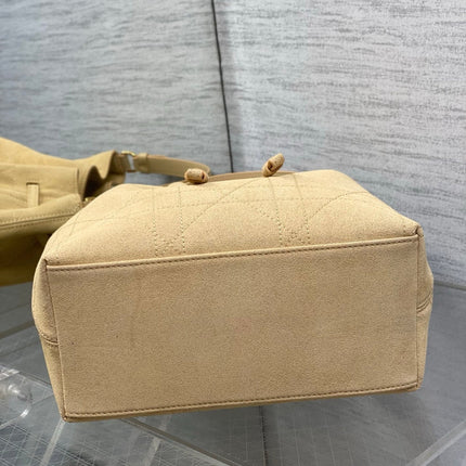 DIOR 26S BUCKET BAG 27 IN BEIGE SUEDE GOLD HARDWARE