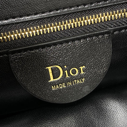 DIOR 26S BUCKET BAG 27 IN BLACK CALFSKIN GOLD HARDWARE