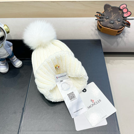 WOOL BEANIE WITH POM POM WHITE 435046