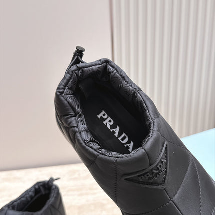 PRADA 26S QUILTED DRAWCORD ANKLE SNOW BOOTS 30MM IN BLACK NYLON