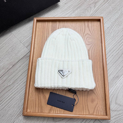 PRADA 26S BEANIE HAT 521044