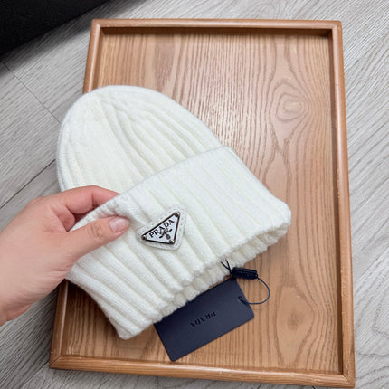 PRADA 26S BEANIE HAT 521044