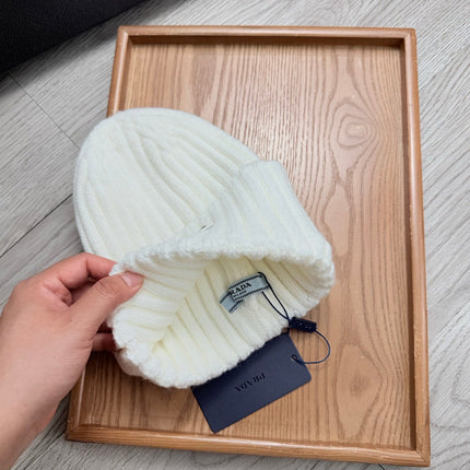 PRADA 26S BEANIE HAT 521044