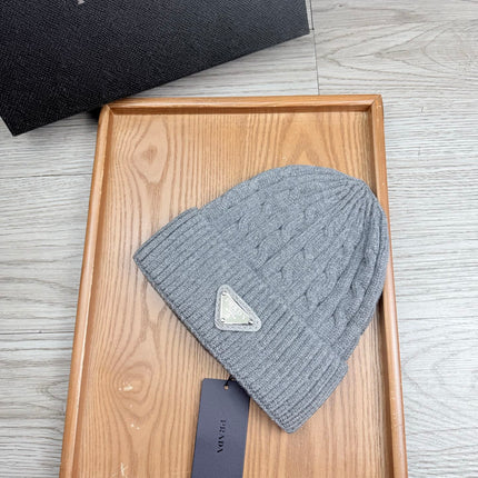 PRADA 26S BEANIE HAT 551252