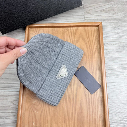 PRADA 26S BEANIE HAT 551252