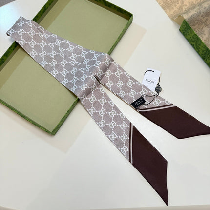 GUCCI 26S TWILLY SCARF 120 IN SILK 511260
