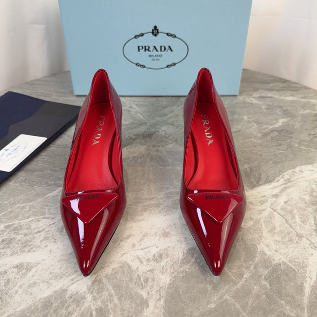 PRADA 25S POINTED-TOE HIGH HEELS 55 MM IN DARK RED GLOSSY LAMBSKIN