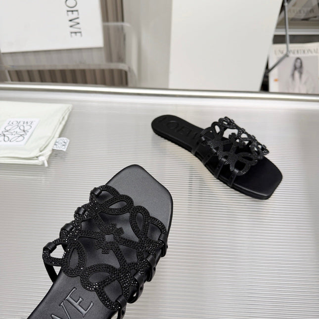 LOEWE 26S FLAT SANDALS IN BLACK CALFSKIN WITH CRYSTALS