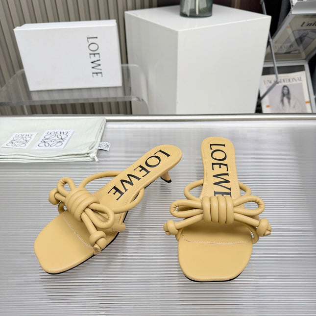 LOEWE 26S KITTEN HEEL KNOT SANDALS 45MM IN WARM BEIGE CALFSKIN