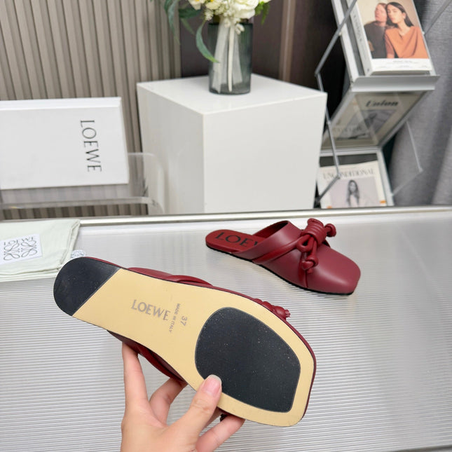 LOEWE 26S MULE LOAFERS IN BURGUNDY RED CALFSKIN KNOT DETAIL