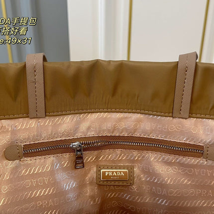 PRA 49 TOTE BAG IN CAMEL BROWN RE-NYLON