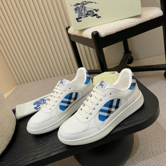 BURBERRY 26S SNEAKERS IN WHITE AND BLUE CALFSKIN