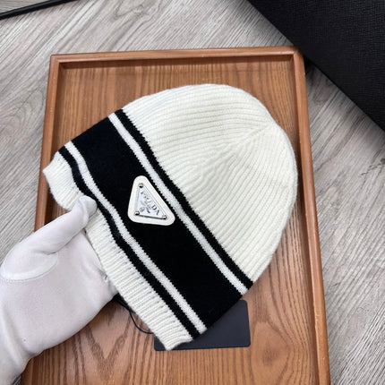 PRADA 26S BEANIE HAT 558604