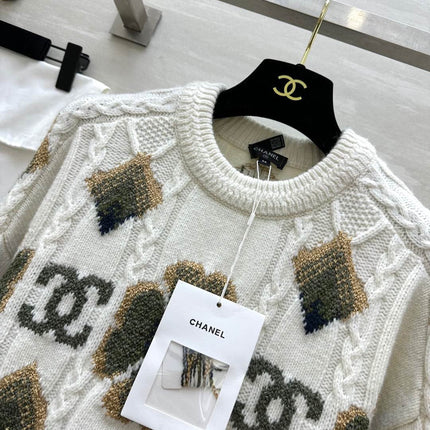 CHANEL 26S SWEATER 674
