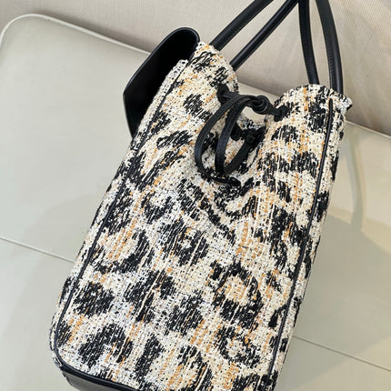CHANEL 26S SHOPPING TOTE BAG 43 IN LEOPARD PRINT TWEED AND BLACK CALFSKIN