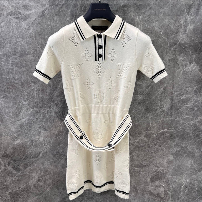 LV 25 White Monogram Wool