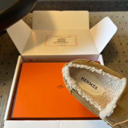 HM 26S DESTIN LOAFERS IN LIGHT BROWN SUEDE