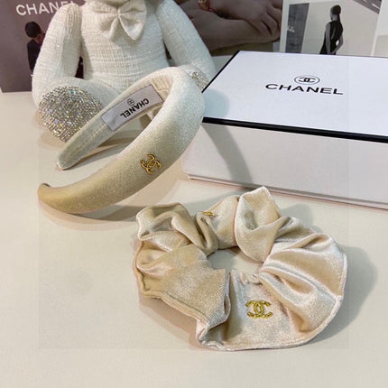 WHITE VELVET HAIRBAND 124630