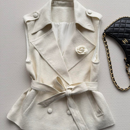 CHANEL 26S SLEEVELESS BLAZER 707