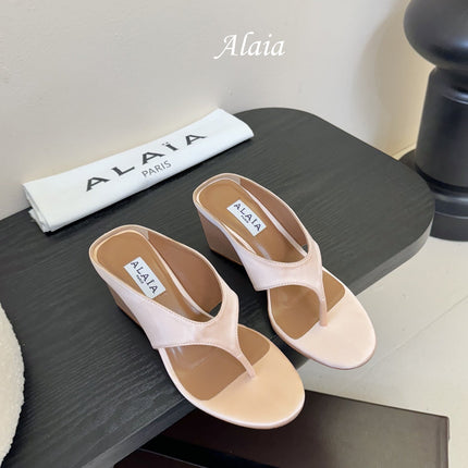 ALAIA WEDGE THONG SANDALS 25S IN BLUSH BEIGE SATIN