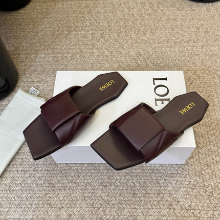 LOEWE 26S FLAT SLIDE SANDALS IN BURGUNDY RED CALFSKIN