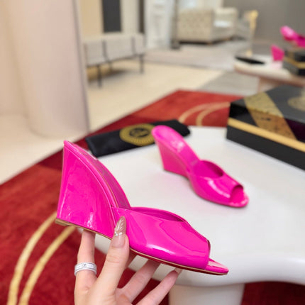 CHRISTIAN LOUBOUTIN 26S WEDGE SANDALS 85 MM IN DARK PINK PATENT LEATHER