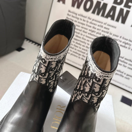 DIOR 26S MID CALF BOOTS IN BLACK CALFSKIN AND WHITE JACQUARD FABRIC