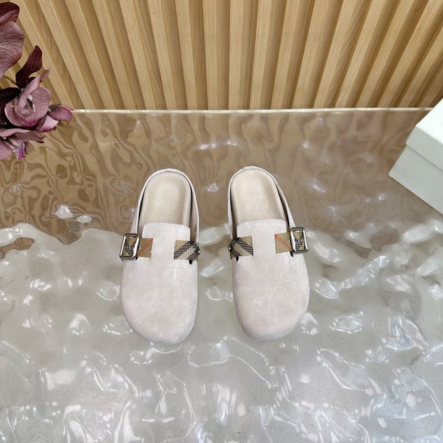 BURBERRY 26S BUCKLE MULES IN LIGHT BEIGE SUEDE