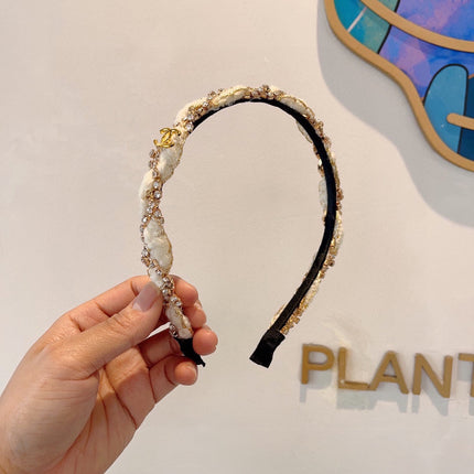 WHITE FABRIC WITH CRYSTAL HAIRBAND 417311